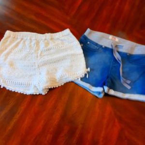 Bundle of 2 Shorts